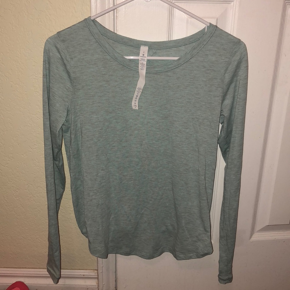 Blue / Green Lululemon long-sleeve top!